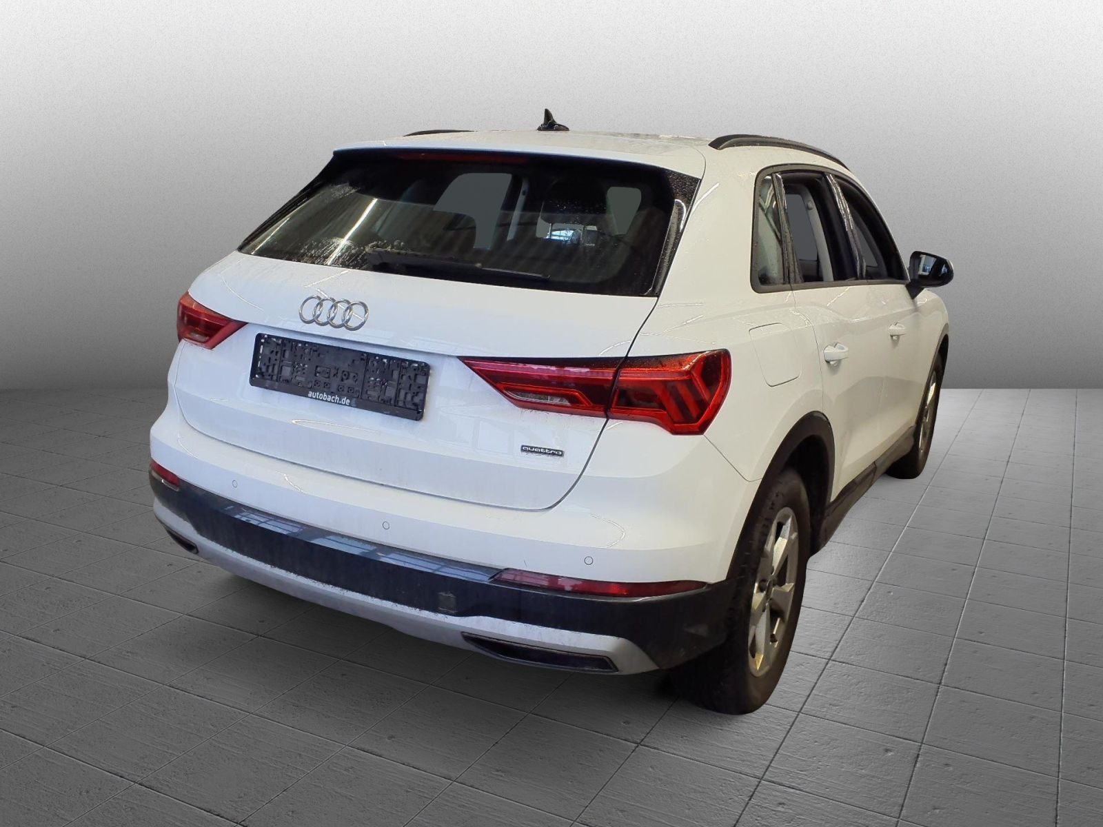 Audi Q3 advanced 40TFSI qu Stronic Navi LED GRA AHK EPH