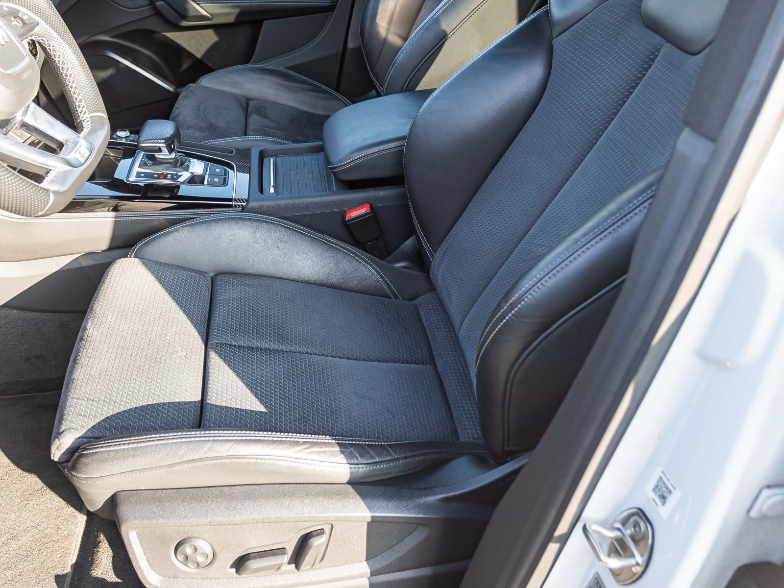 Audi Q5 S line 40TDI qu Stronic Navi HuD Matrix AHK