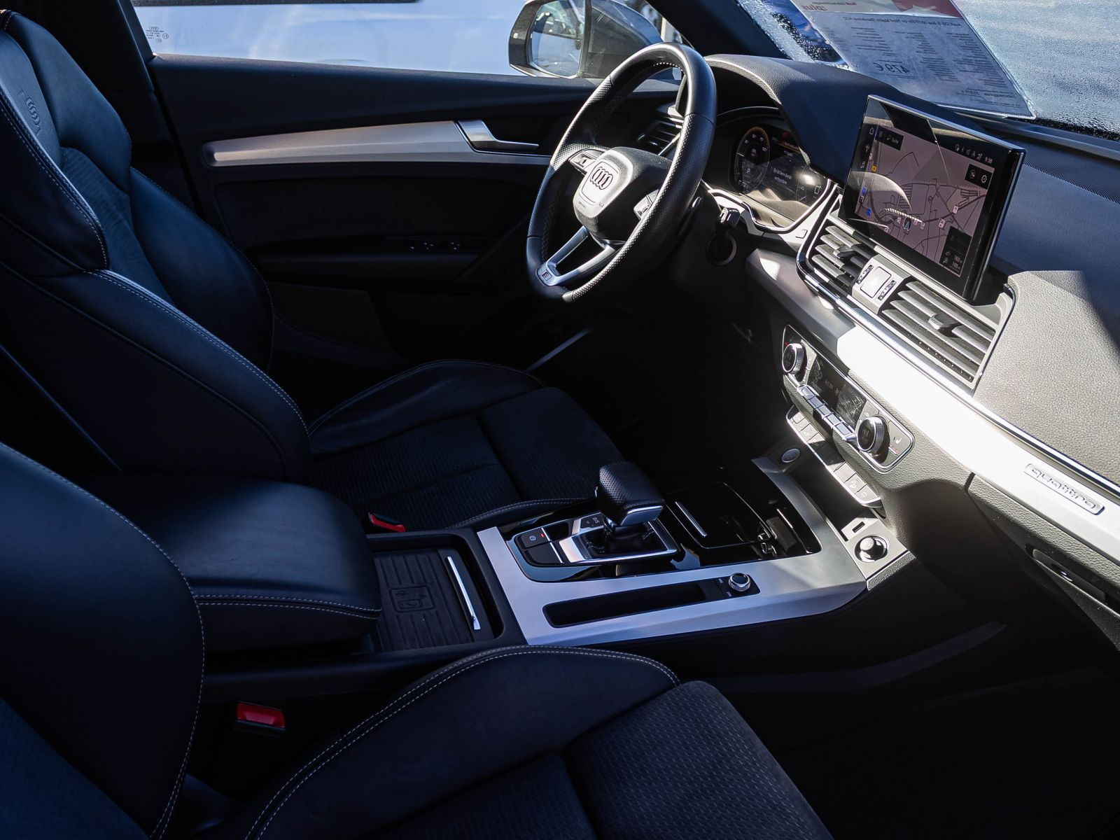 Audi Q5 S line 55TFSIe qu Navi Matrix Standklima ACC