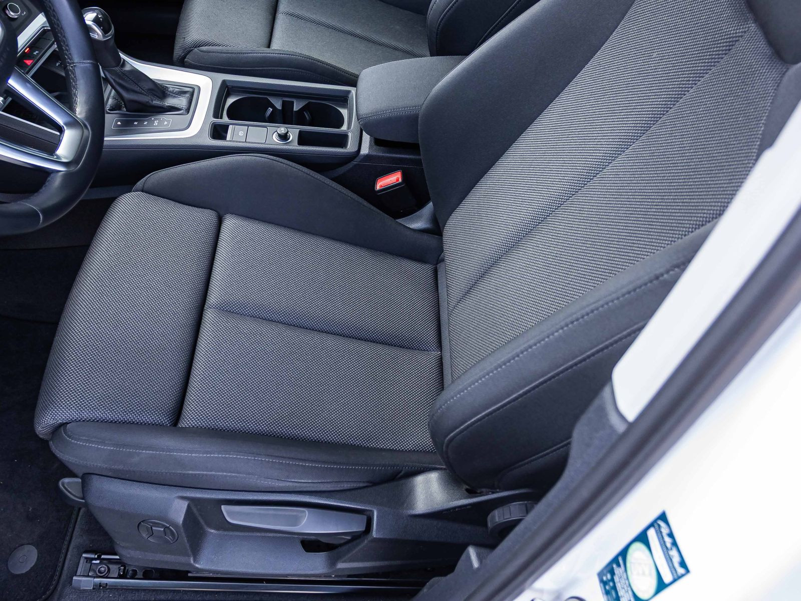 Audi Q3 35TDI Stronic Navi LED EPH CarPlay GRA