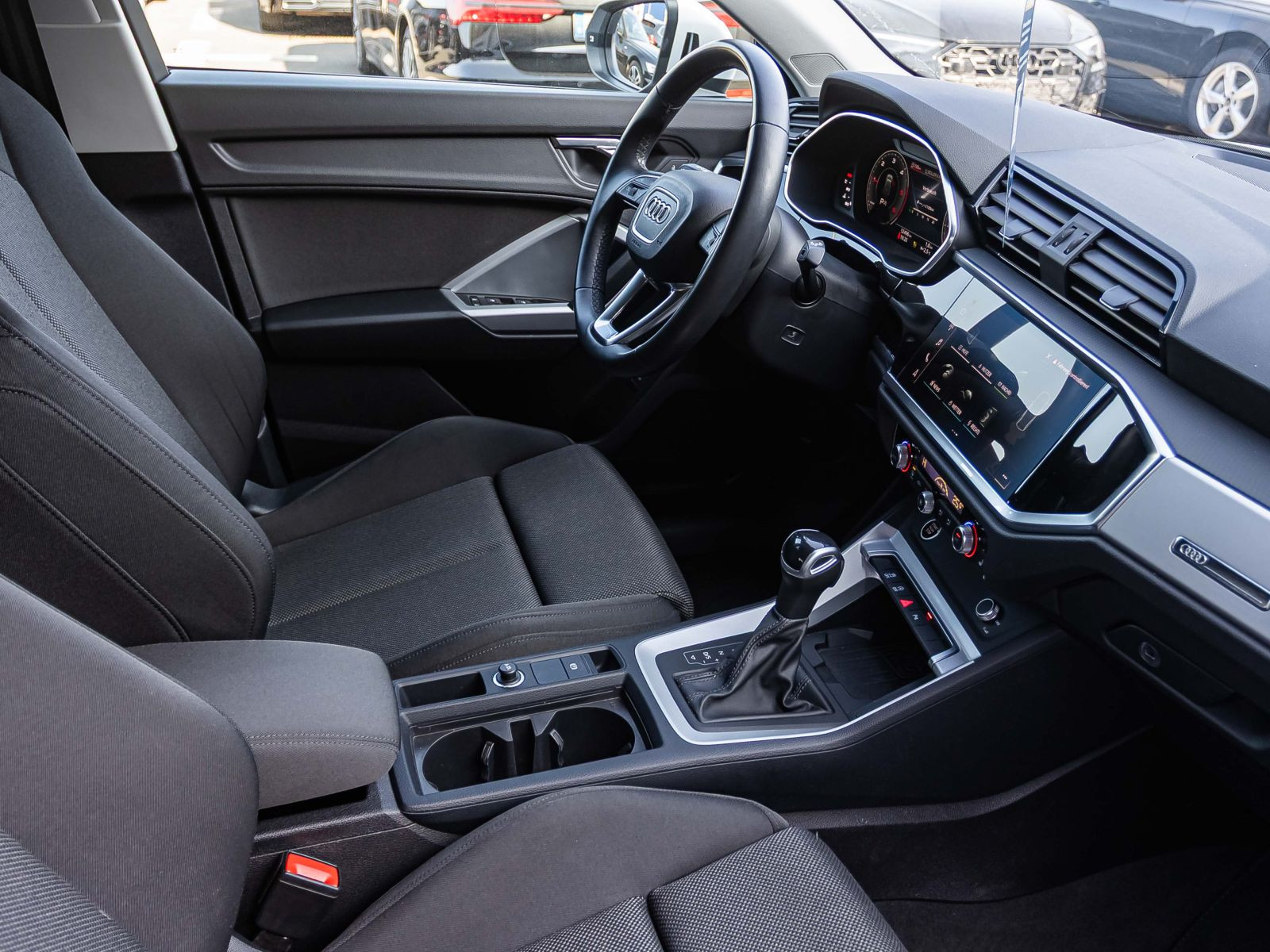 Audi Q3 35TDI Stronic Navi LED EPH CarPlay GRA