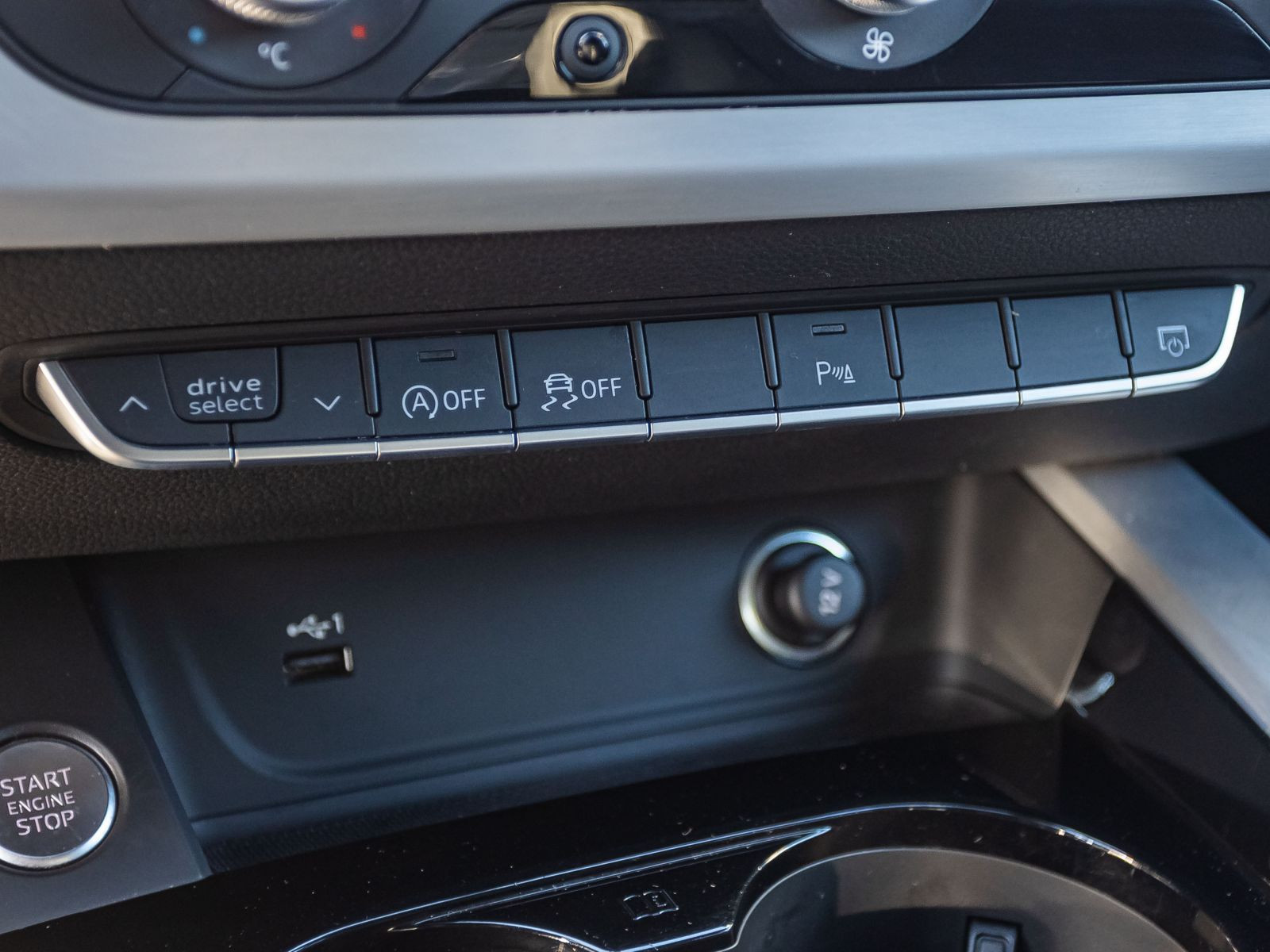 Audi A4 Avant S line 40TDI Stronic Navi LED CarPlay EPH