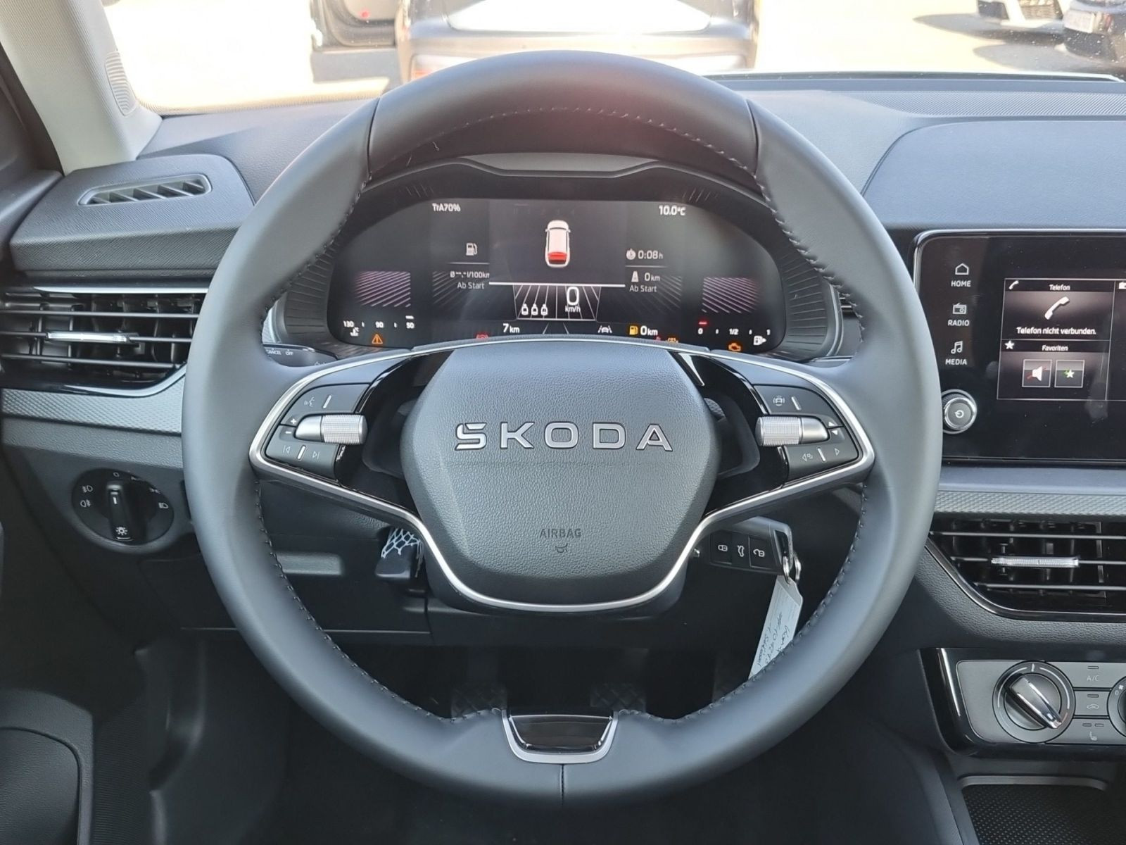 Skoda Kamiq Essence 1,0 TSI LED SmartLink PDC GRA