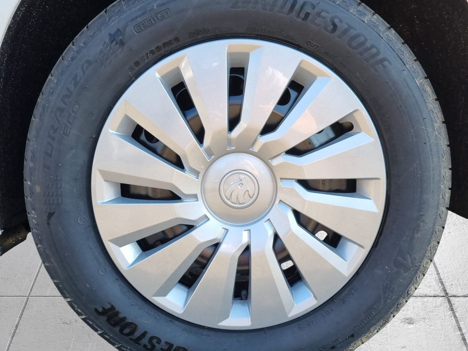 Skoda Kamiq Essence 1,0 TSI LED SmartLink PDC GRA