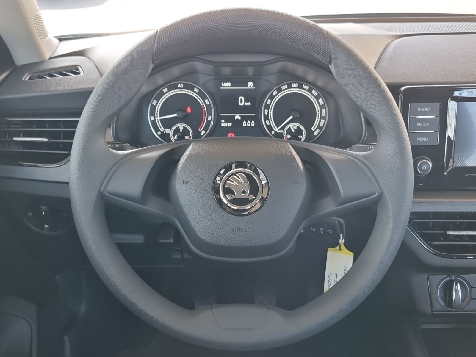 Skoda Kamiq Active 1,0 TSI Sitzhheizung EPH Car Play