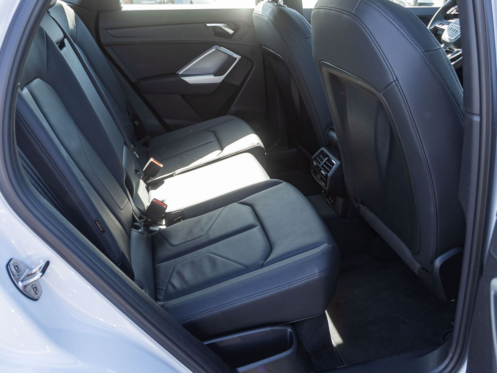Audi Q3 Sportback 40TFSI qu Stronic Navi LED ACC EPH