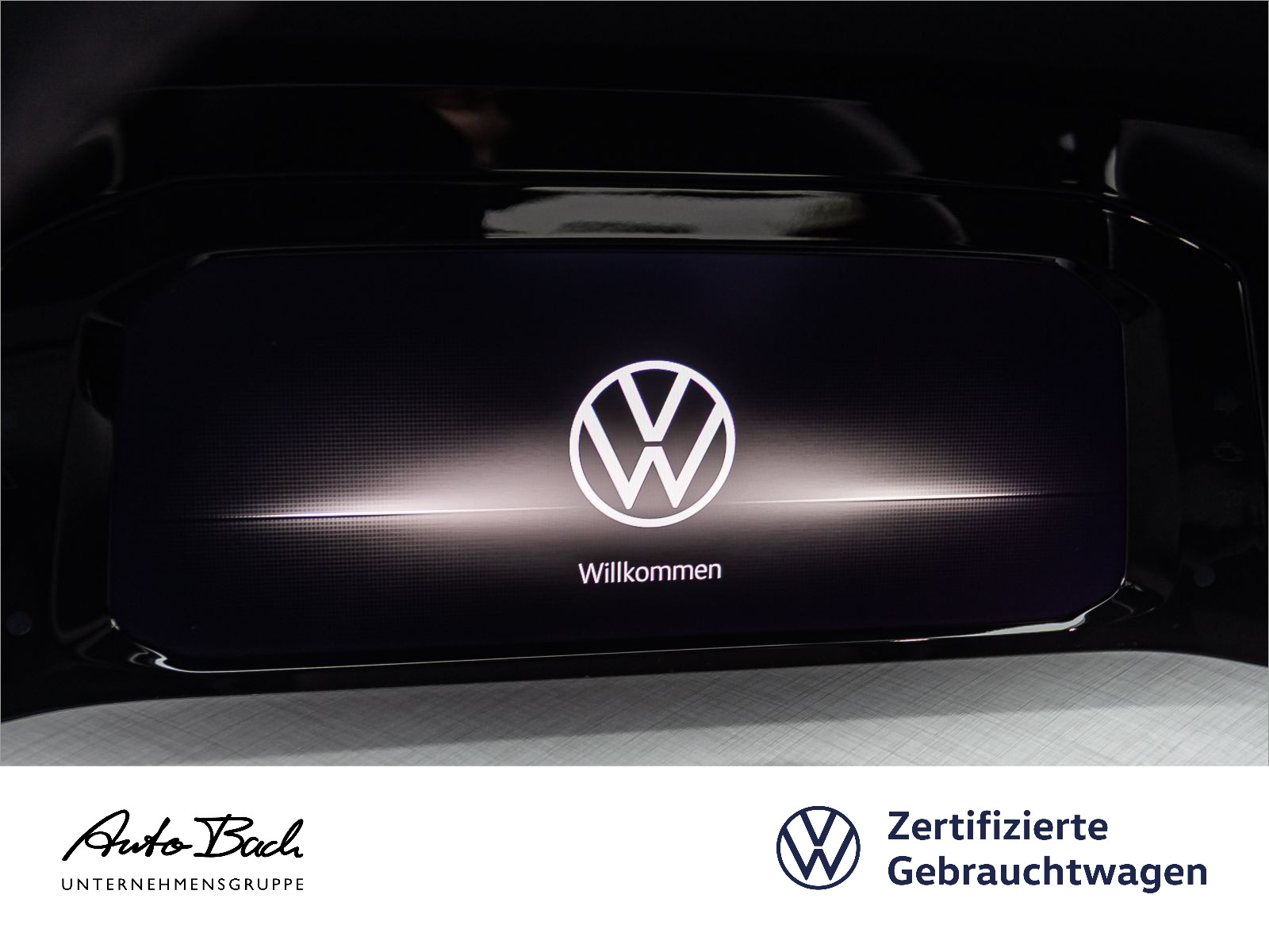 Volkswagen Golf VIII Life 1.5 eTSI DSG LED CarPlay ACC EPH DAB