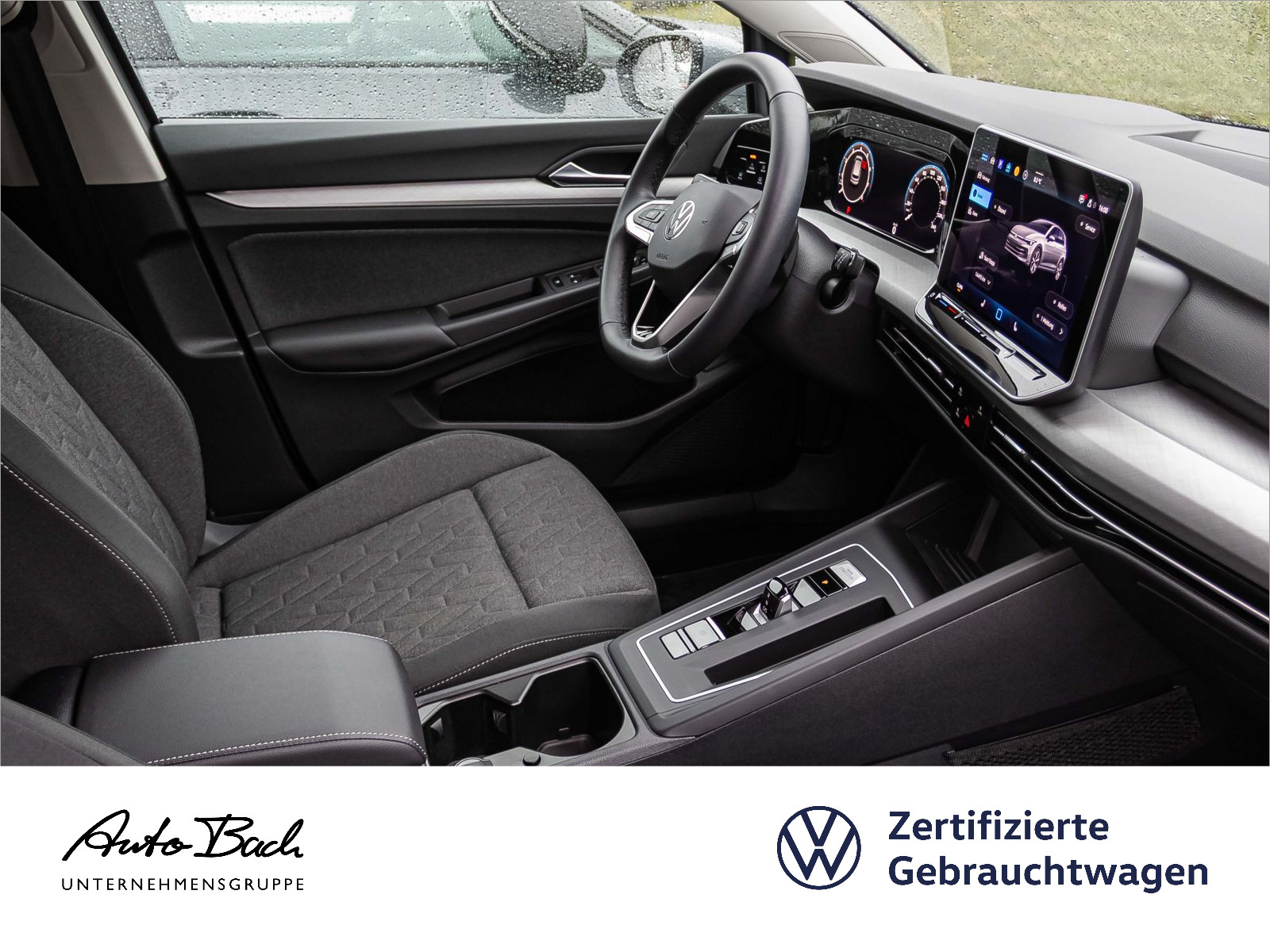 Volkswagen Golf VIII Life 1.5 eTSI DSG LED CarPlay ACC EPH DAB