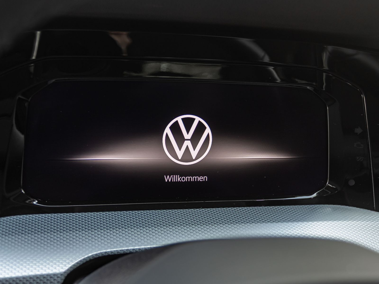 Volkswagen Golf VIII 1.5 TSI Goal, AHK, Navi, LED-Plus, App-Connect, Digital Cockpit Pro