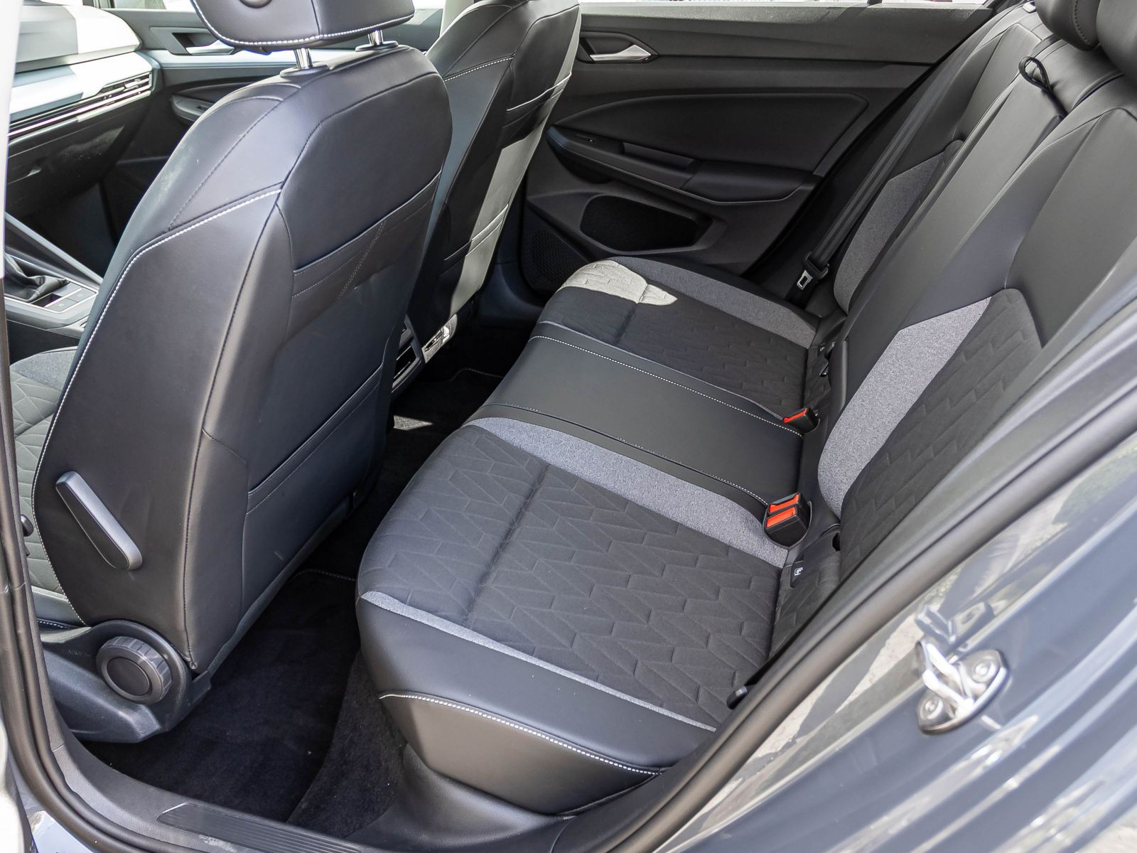 Volkswagen Golf VIII 1.5 TSI Goal, AHK, Navi, LED-Plus, App-Connect, Digital Cockpit Pro