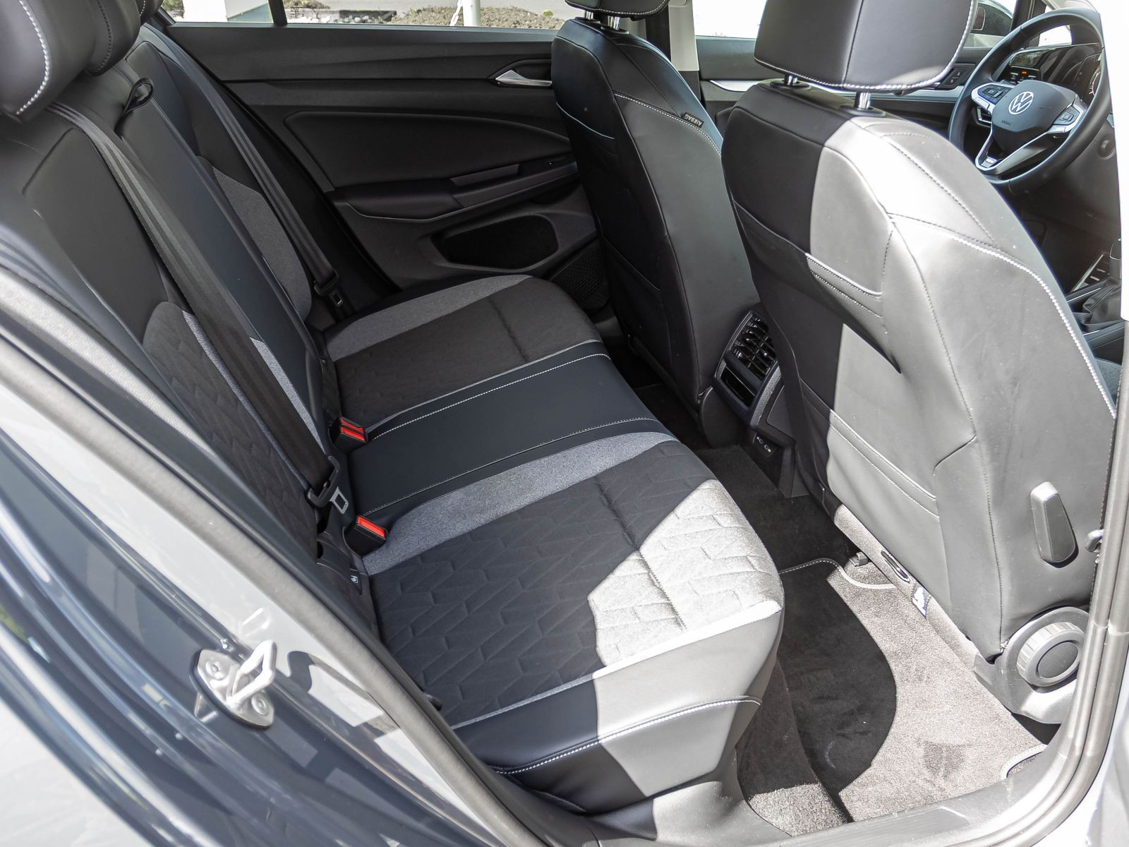 Volkswagen Golf VIII 1.5 TSI Goal, AHK, Navi, LED-Plus, App-Connect, Digital Cockpit Pro