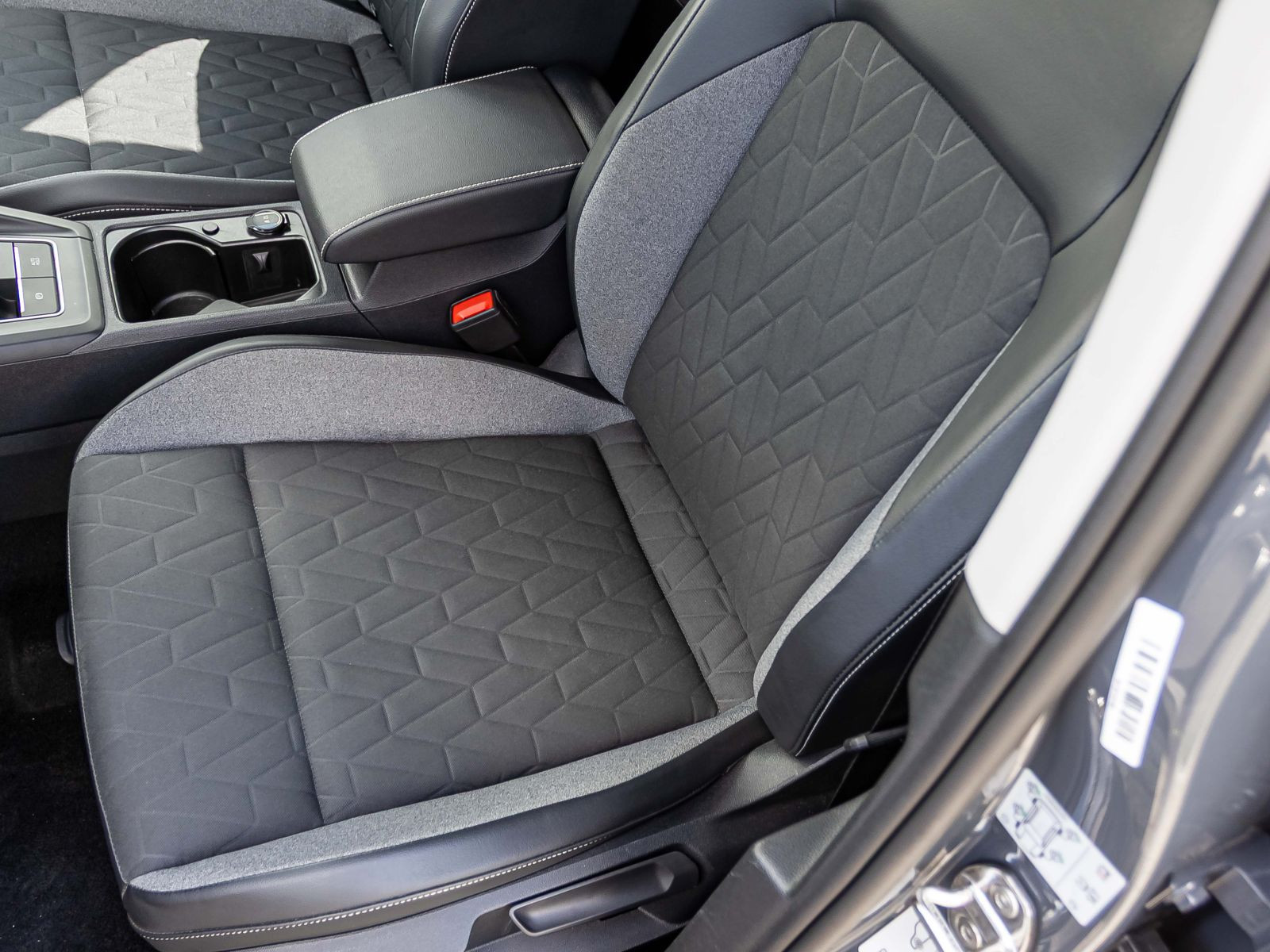 Volkswagen Golf VIII 1.5 TSI Goal, AHK, Navi, LED-Plus, App-Connect, Digital Cockpit Pro