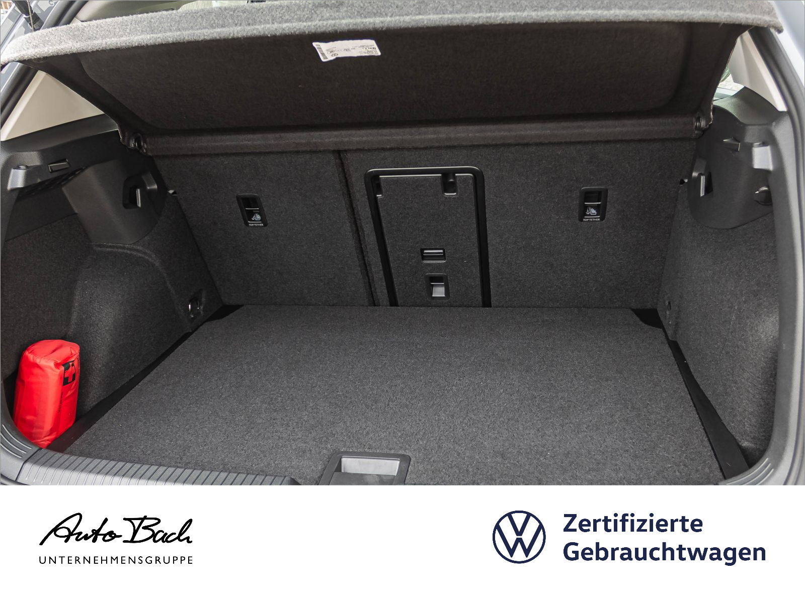 Volkswagen Golf VIII Life 1.5TSI LED Standhzg CarPlay ACC EPH