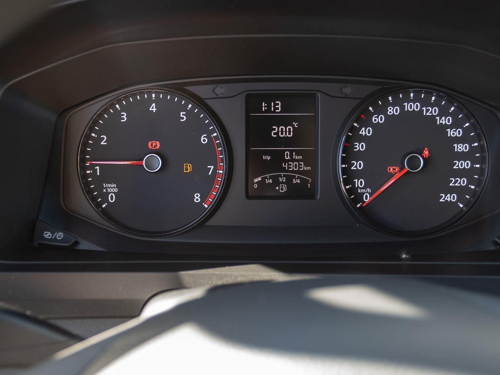 Volkswagen T6 Transporter 2.0 TSI Einzelkabine langer Radstand, mit Hebebühne