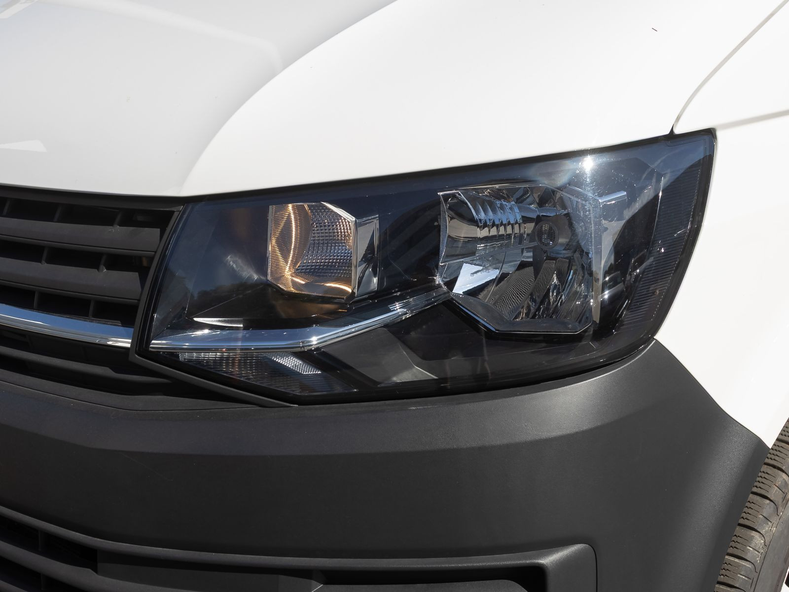 Volkswagen T6 Transporter 2.0 TSI Einzelkabine langer Radstand, mit Hebebühne