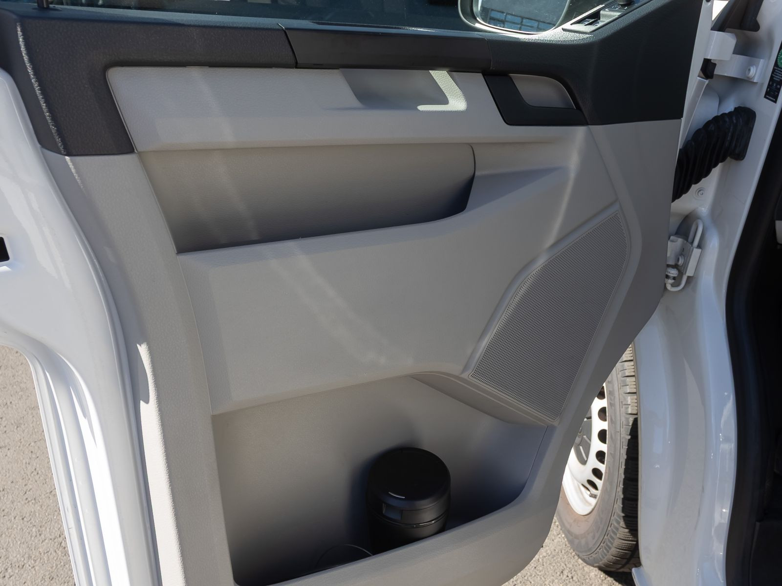 Volkswagen T6 Transporter 2.0 TSI Einzelkabine langer Radstand, mit Hebebühne