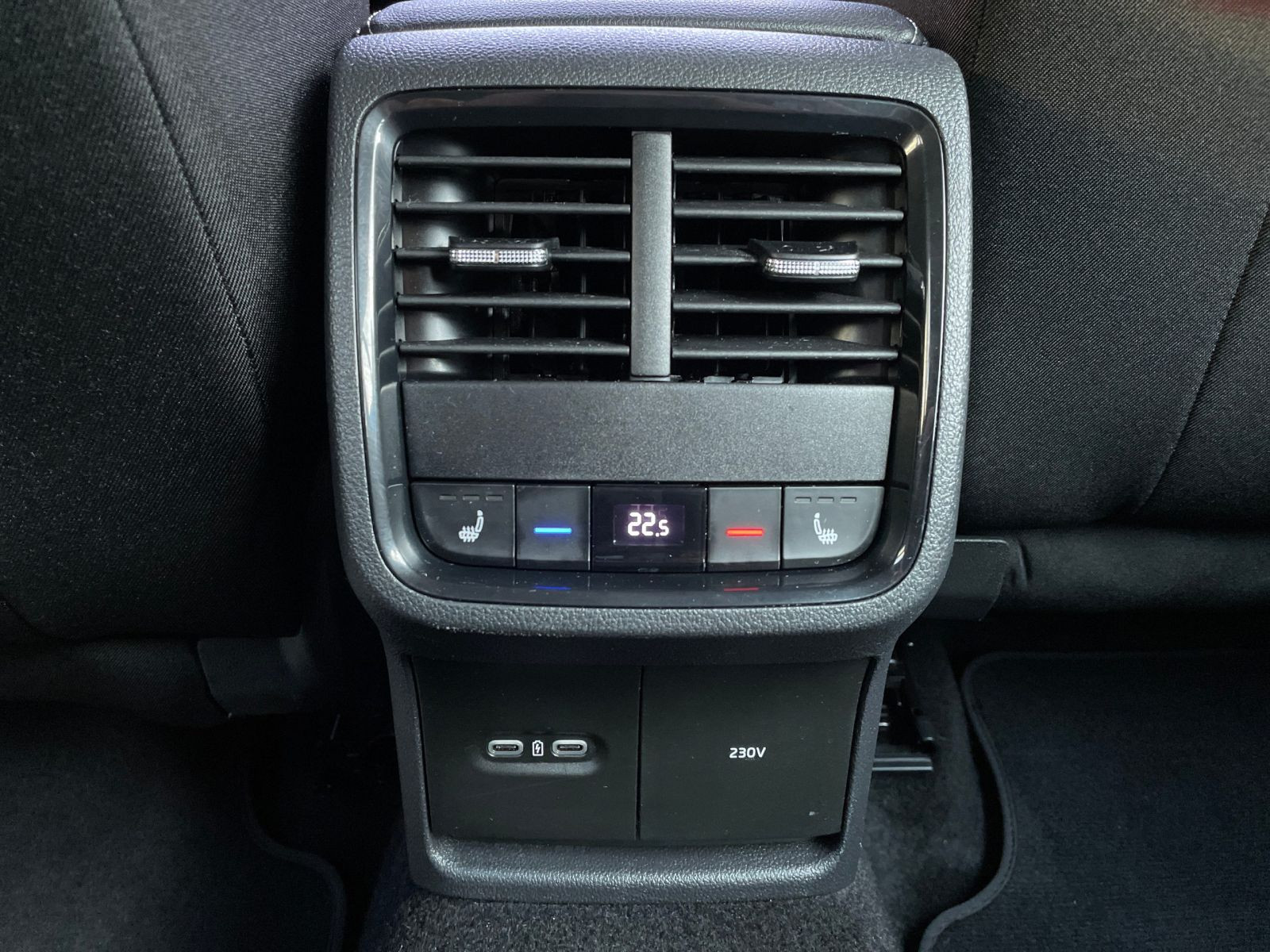 Skoda Octavia Combi Clever 2,0 TDI Navi GRA LED Sitzhzg