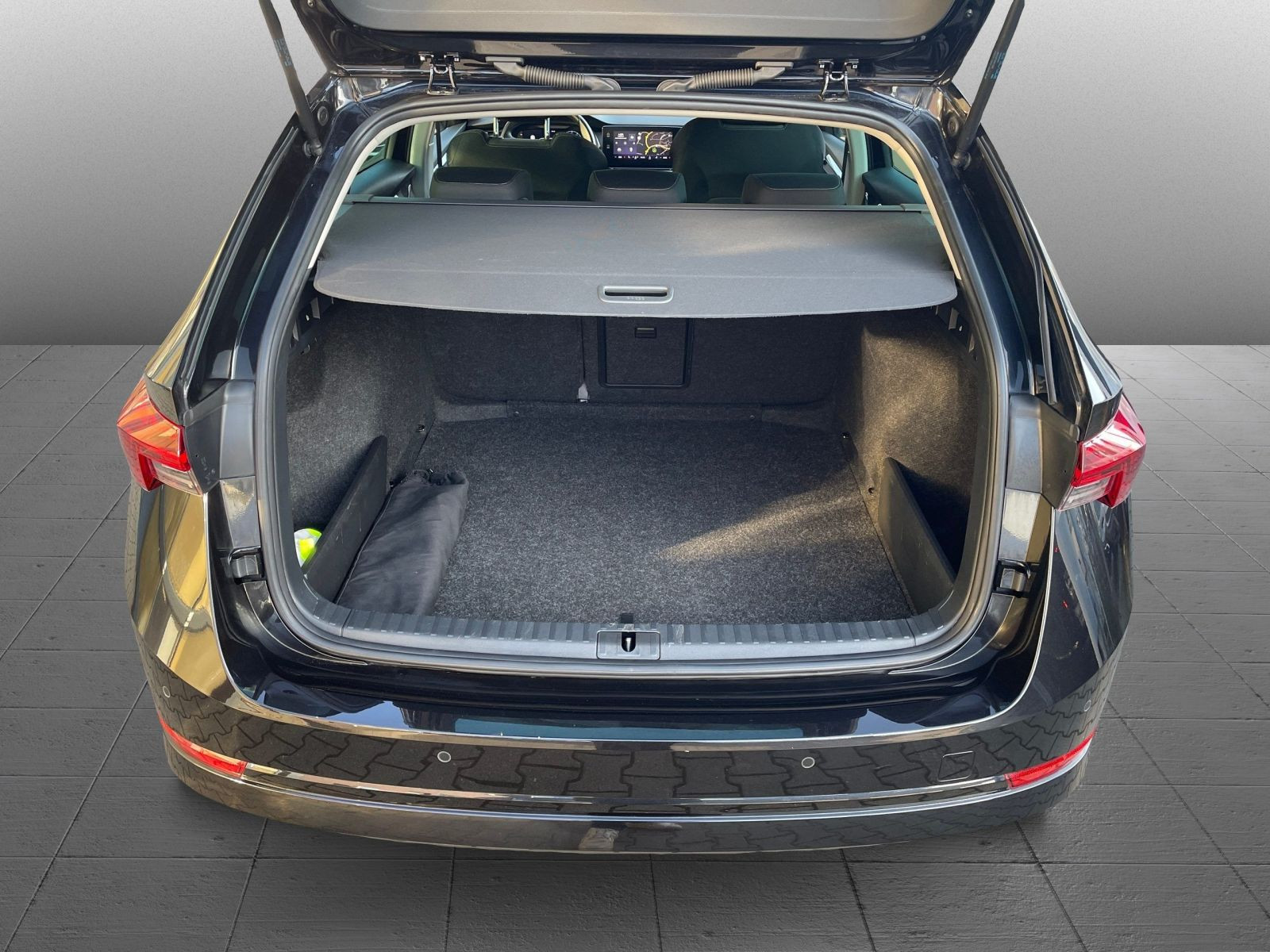 Skoda Octavia Combi Clever 2,0 TDI Navi GRA LED Sitzhzg