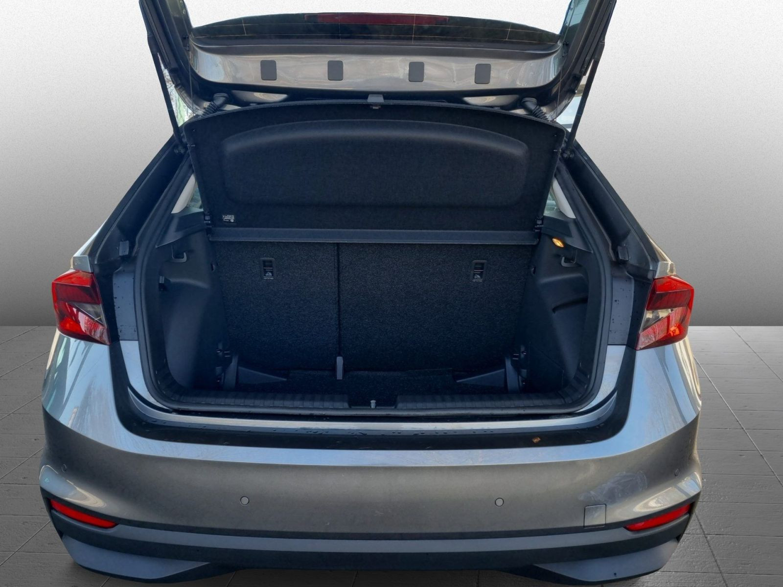 Skoda Fabia Essence 1.0 TSI Klima EPH LED Sitzhzg