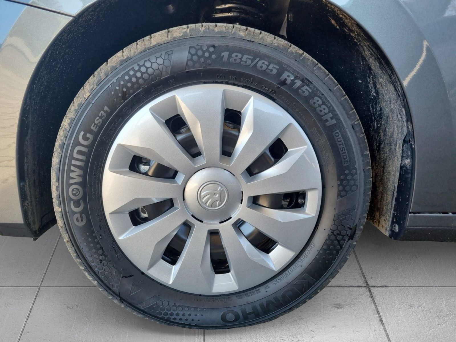 Skoda Fabia Essence 1.0 TSI Klima EPH LED Sitzhzg