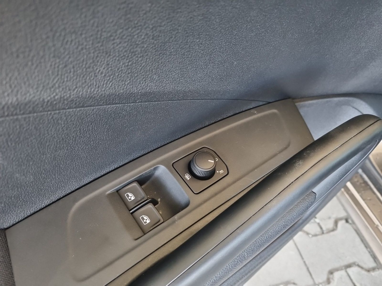 Skoda Fabia Essence 1.0 TSI Klima EPH LED Sitzhzg