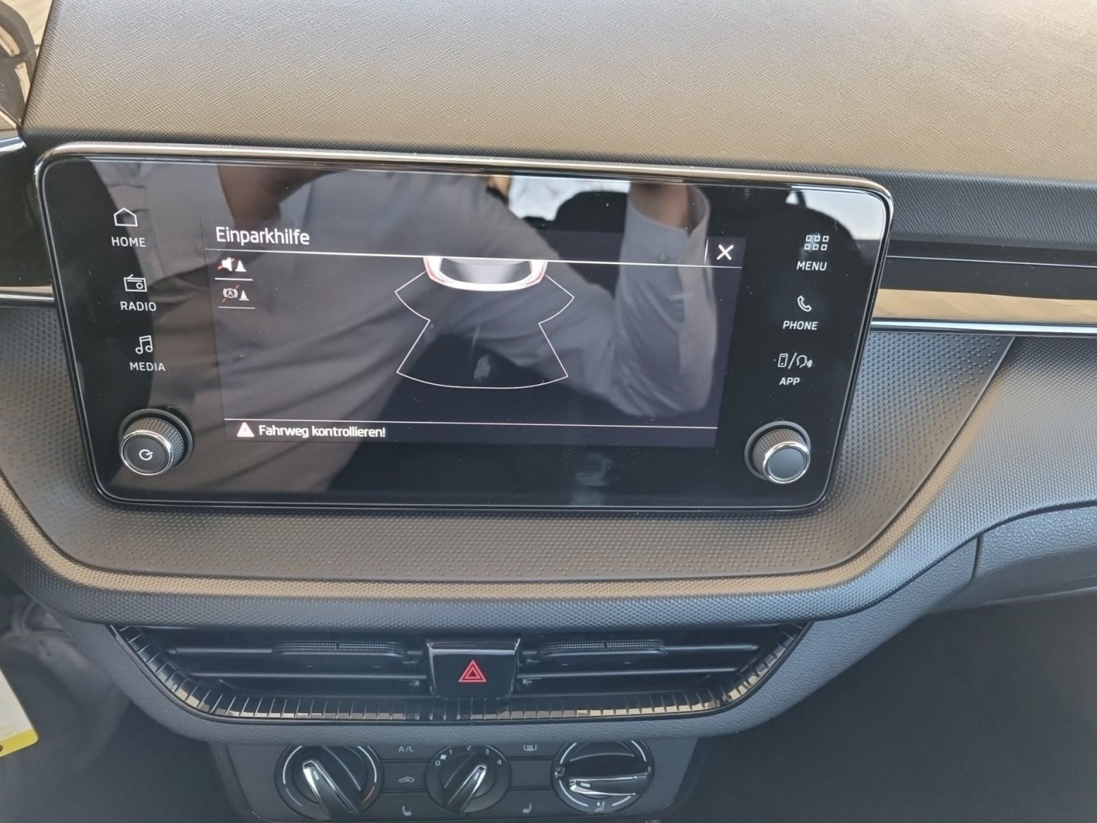 Skoda Fabia Essence 1,0 TSI Klima EPH LED Sitzhzg