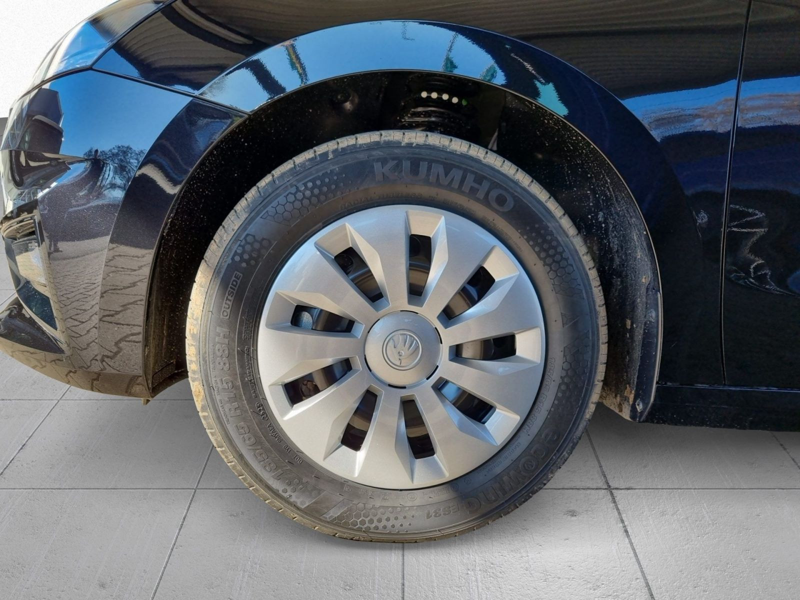 Skoda Fabia Essence 1,0 TSI Klima EPH LED Sitzhzg