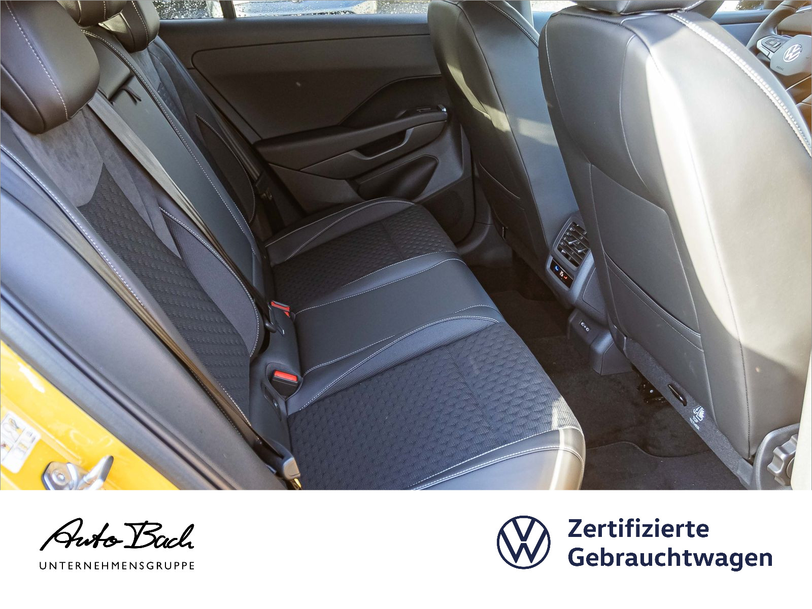 Volkswagen T-Roc R-Line 1.5 eTSI DSG Navi LED ACC EPH AHK