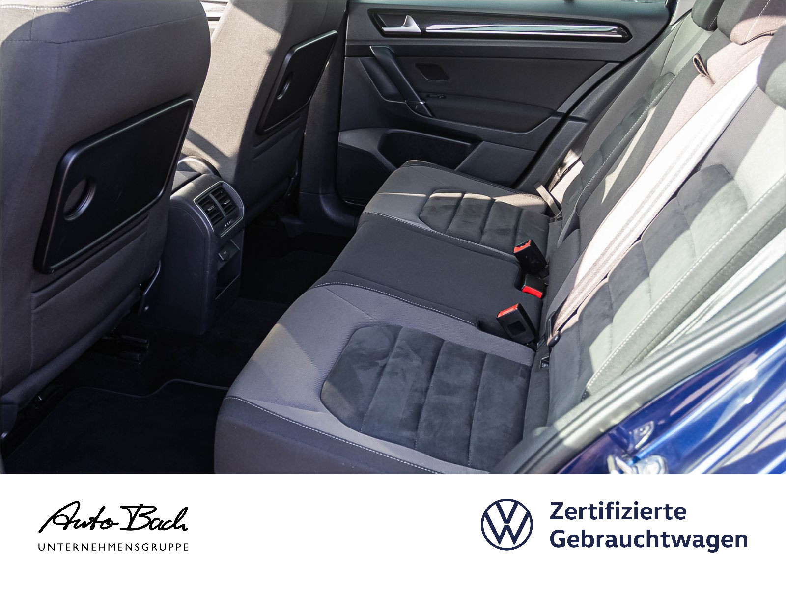 Volkswagen Golf Sportsvan Highline 1.4TSI DSG Navi LED EPH AHK
