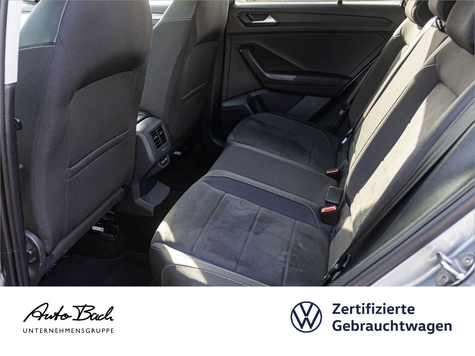 Volkswagen T-Roc Style 1.5TSI Navi LED Standhzg ACC EPH DAB