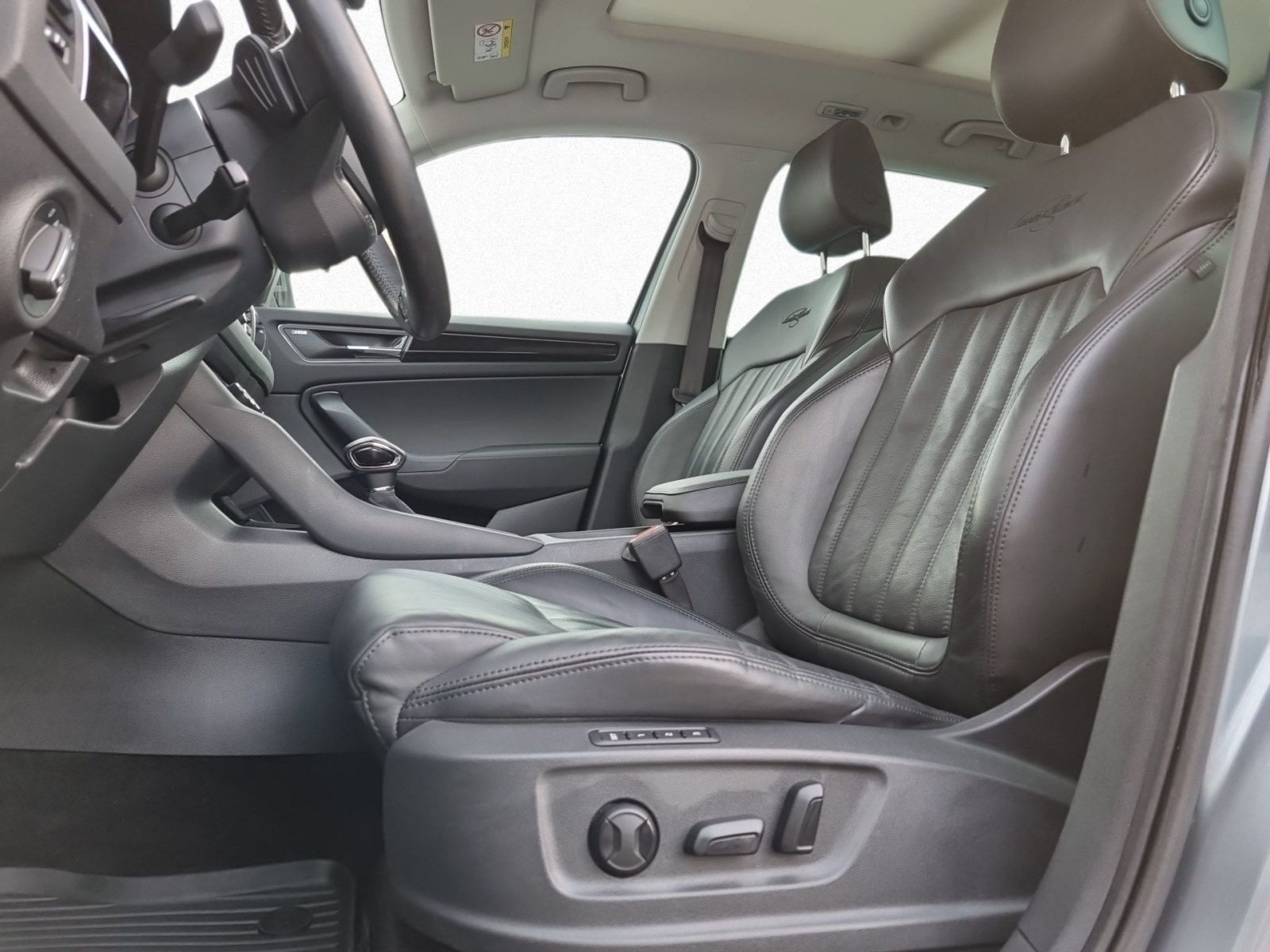 Skoda Kodiaq L&K 2.0 TDI 4x4 DSG Panorama Navi LED GRA