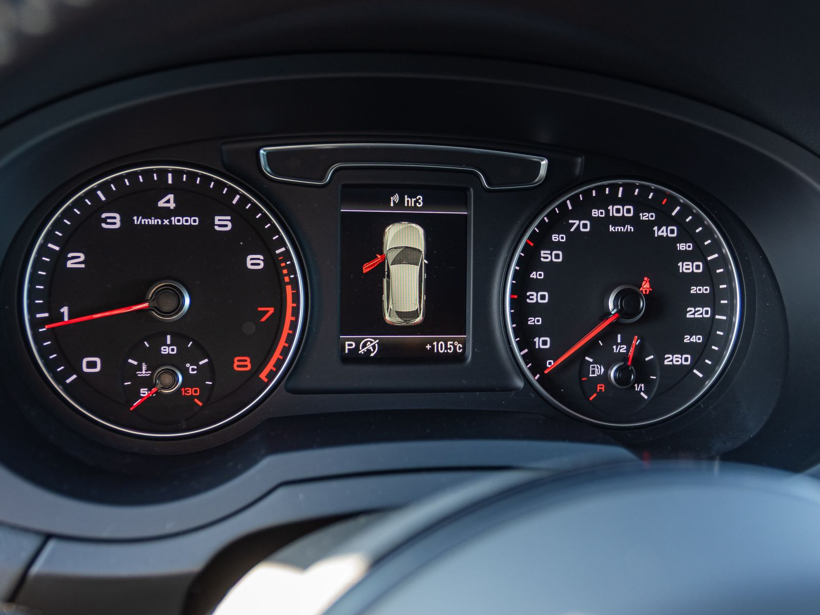 Audi Q3 S line 1.4TFSI Stronic Navi LED GRA EPH DAB