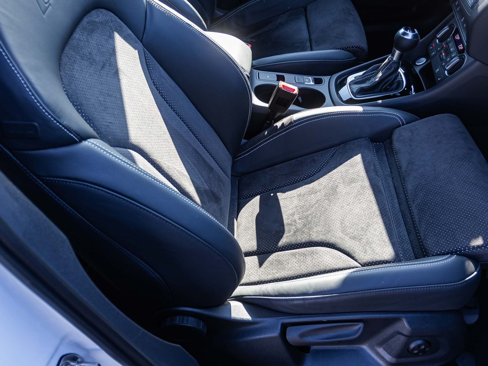 Audi Q3 S line 1.4TFSI Stronic Navi LED GRA EPH DAB