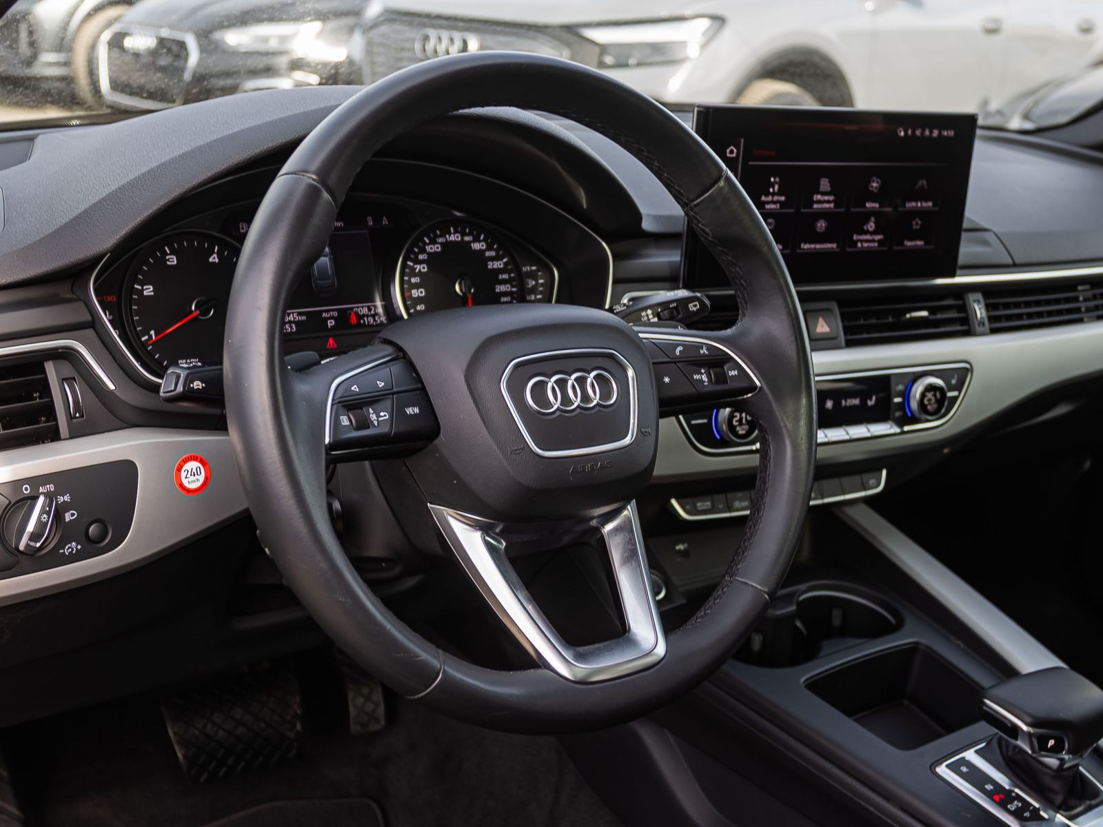 Audi A4 Avant S line 40TDI Stronic Navi Panorama ACC AHK