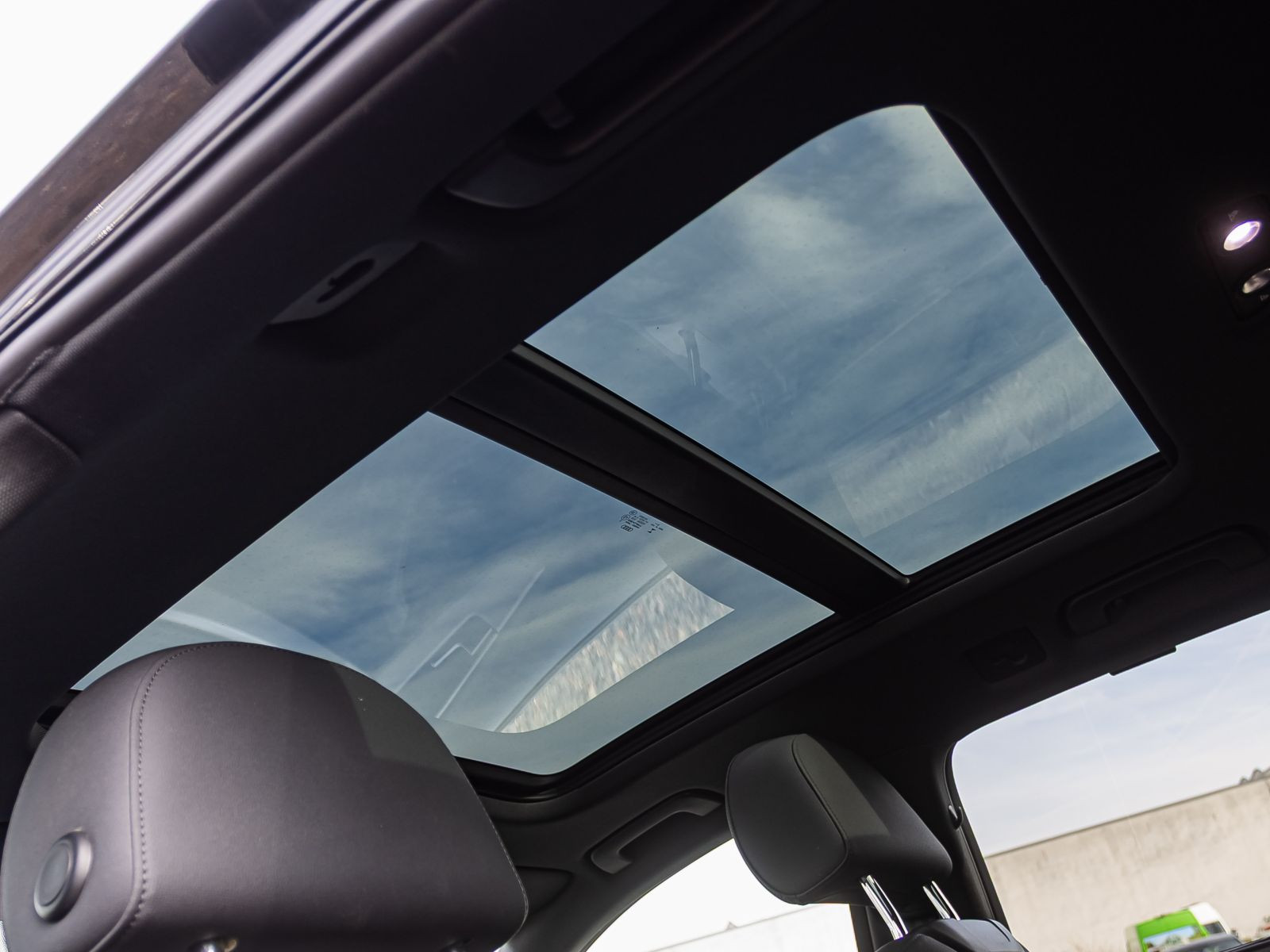 Audi A4 Avant S line 40TDI Stronic Navi Panorama ACC AHK