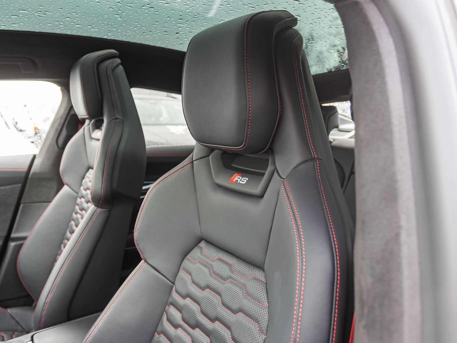 Audi RS e-tron GT Navi Matrix HuD Standklima Panorama B&O