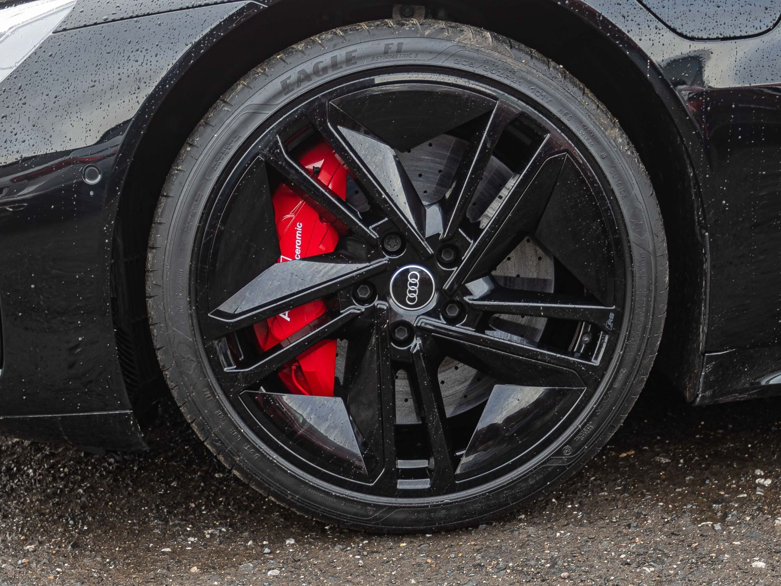 Audi RS e-tron GT Navi Matrix HuD Standklima Panorama B&O