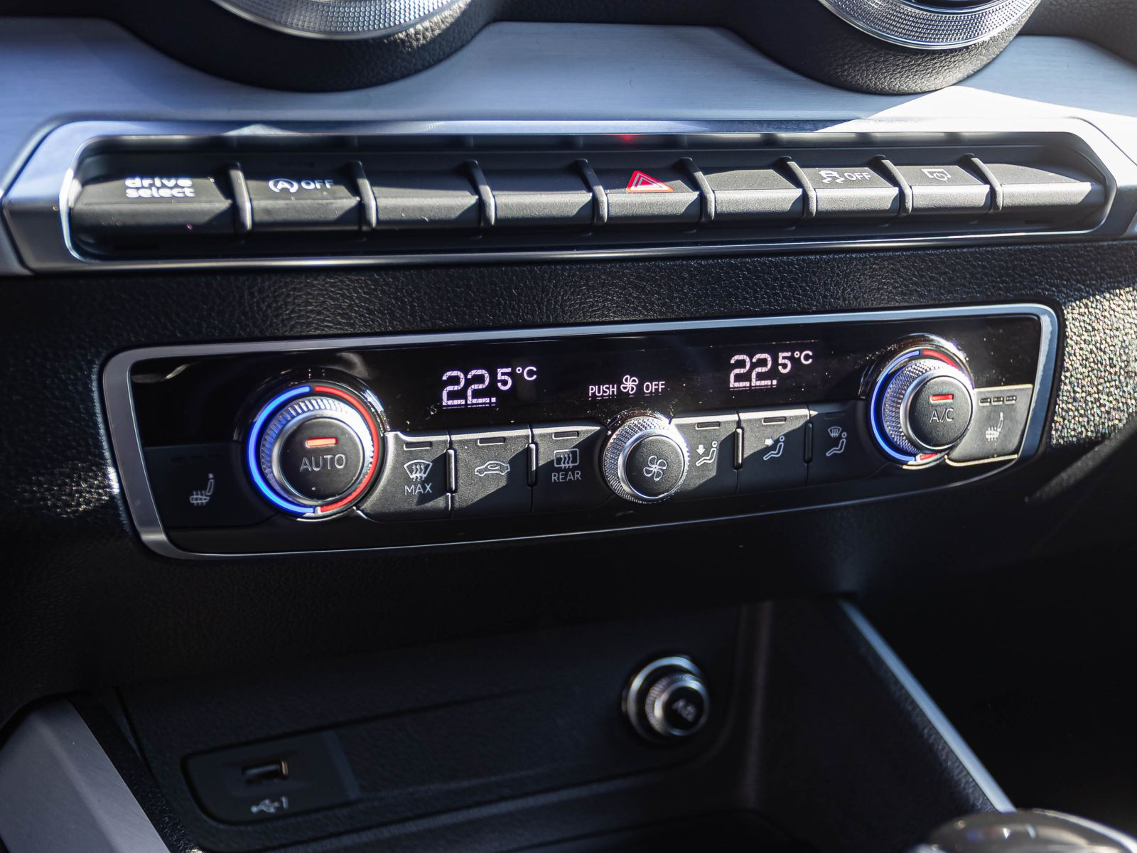 Audi Q2 S line 35TFSI Stronic Navi LED GRA EPH AHK