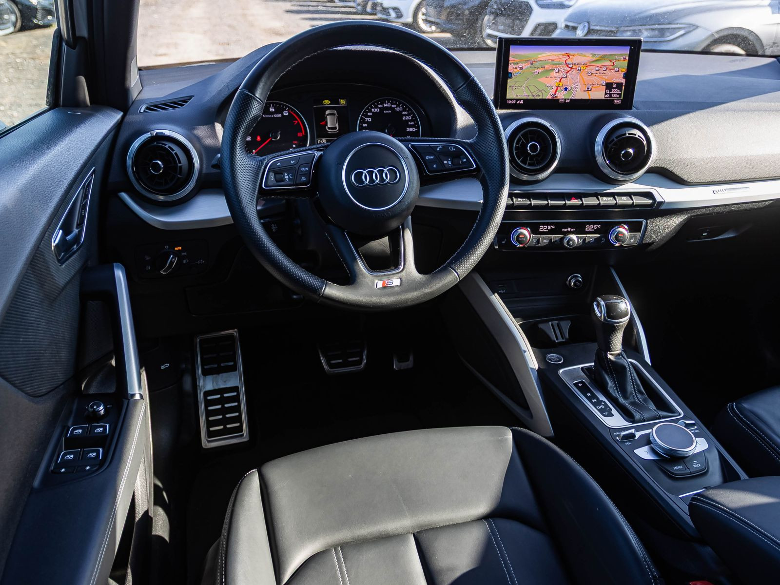 Audi Q2 S line 35TFSI Stronic Navi LED GRA EPH AHK