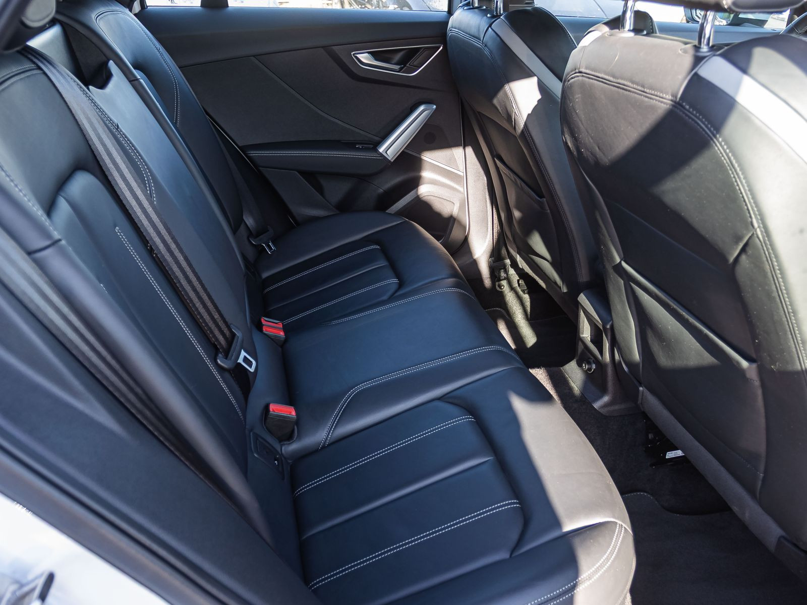 Audi Q2 S line 35TFSI Stronic Navi LED GRA EPH AHK