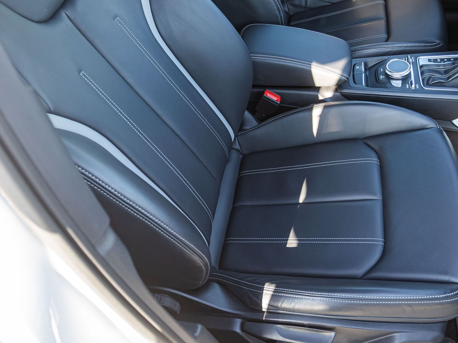 Audi Q2 S line 35TFSI Stronic Navi LED GRA EPH AHK