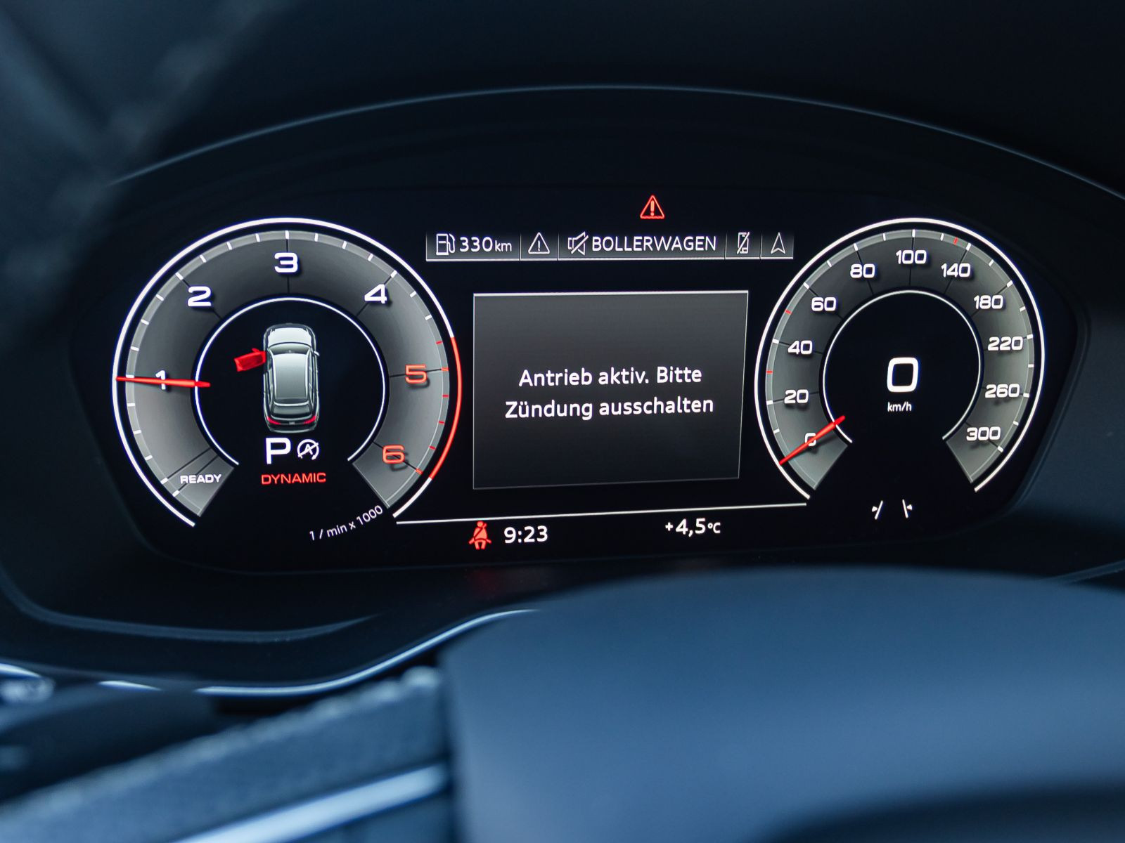 Audi A4 Avant S line 40TDI Stronic Navi LED GRA AHK