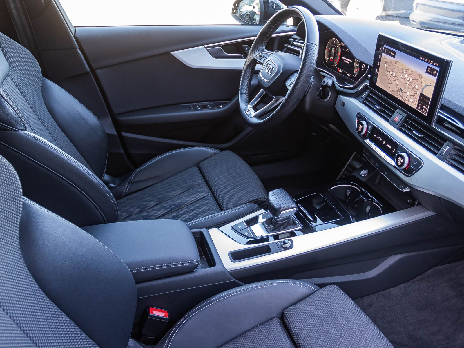 Audi A4 Avant S line 40TDI Stronic Navi LED GRA AHK