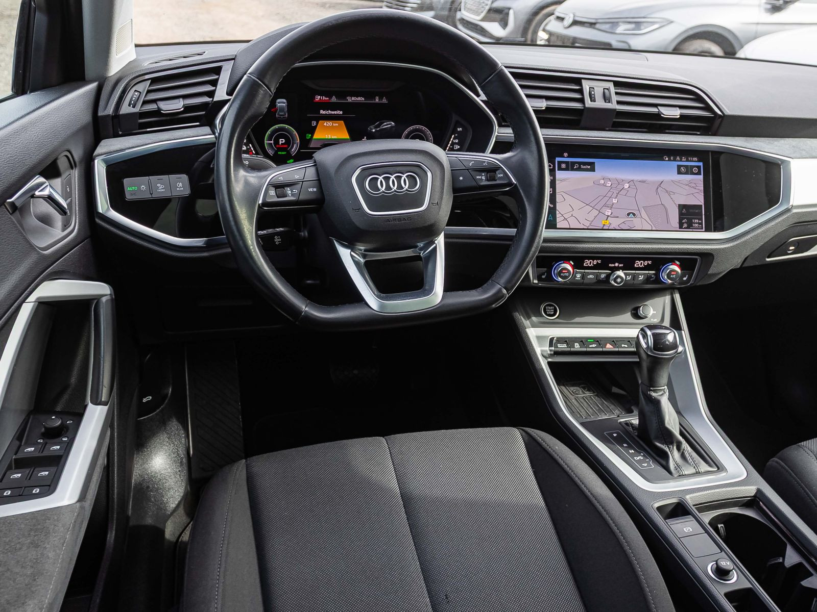 Audi Q3 45TFSIe Stronic Navi Panorama LED EPH GRA