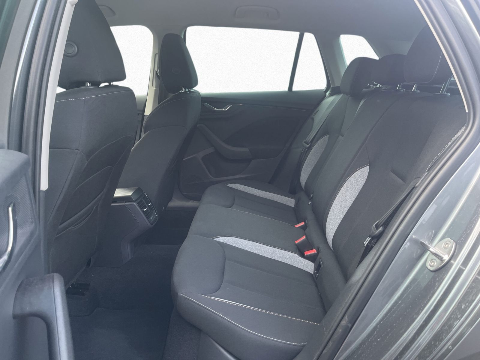 Skoda Kamiq Tour 1.0 TSI Navi LED ACC EPH CarPlay
