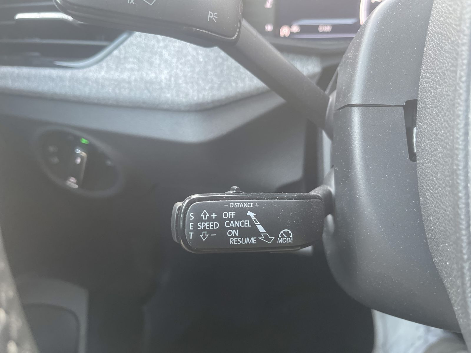 Skoda Kamiq Tour 1.0 TSI Navi LED ACC EPH CarPlay