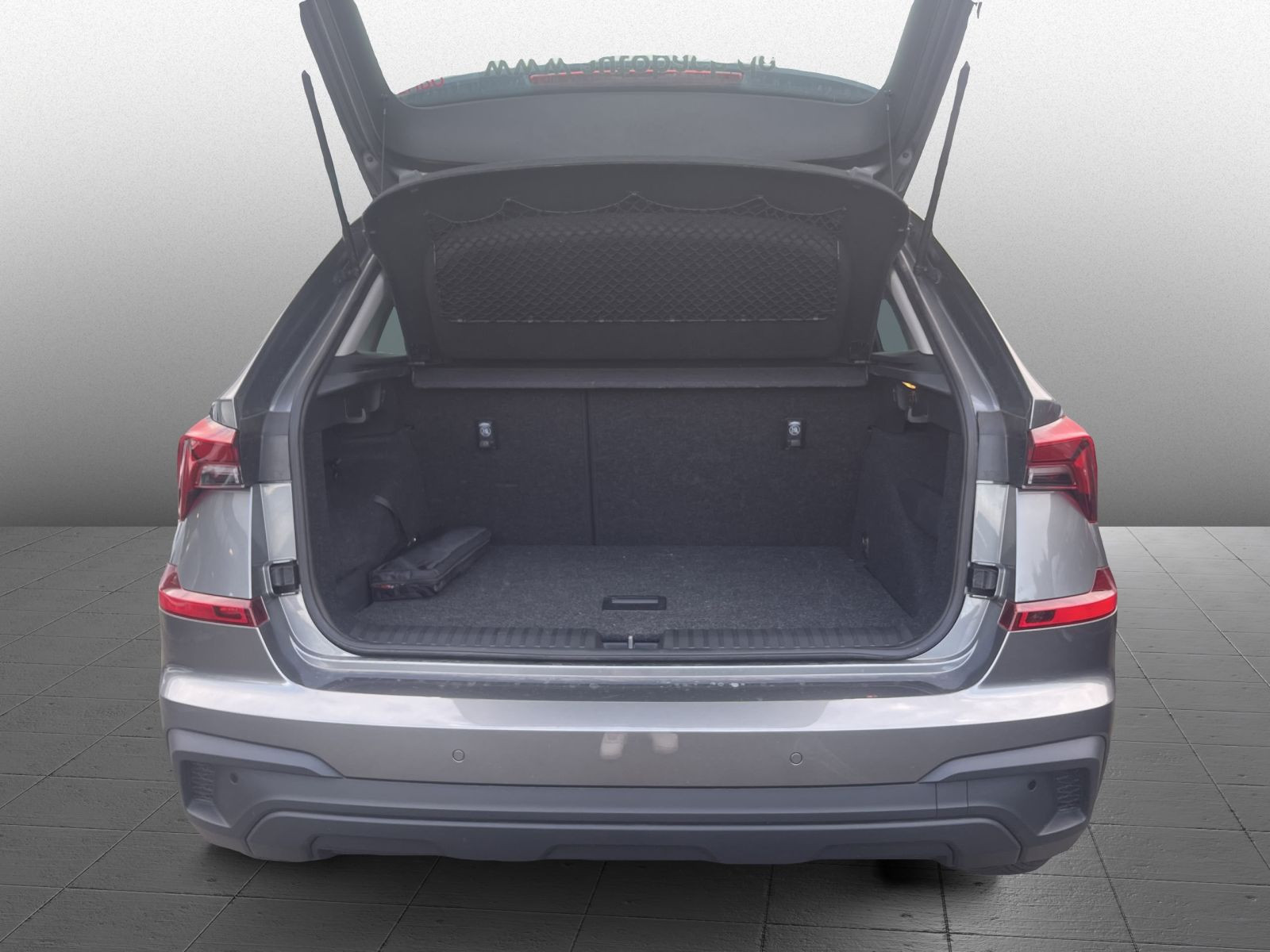 Skoda Kamiq Tour 1.0 TSI Navi LED ACC EPH CarPlay