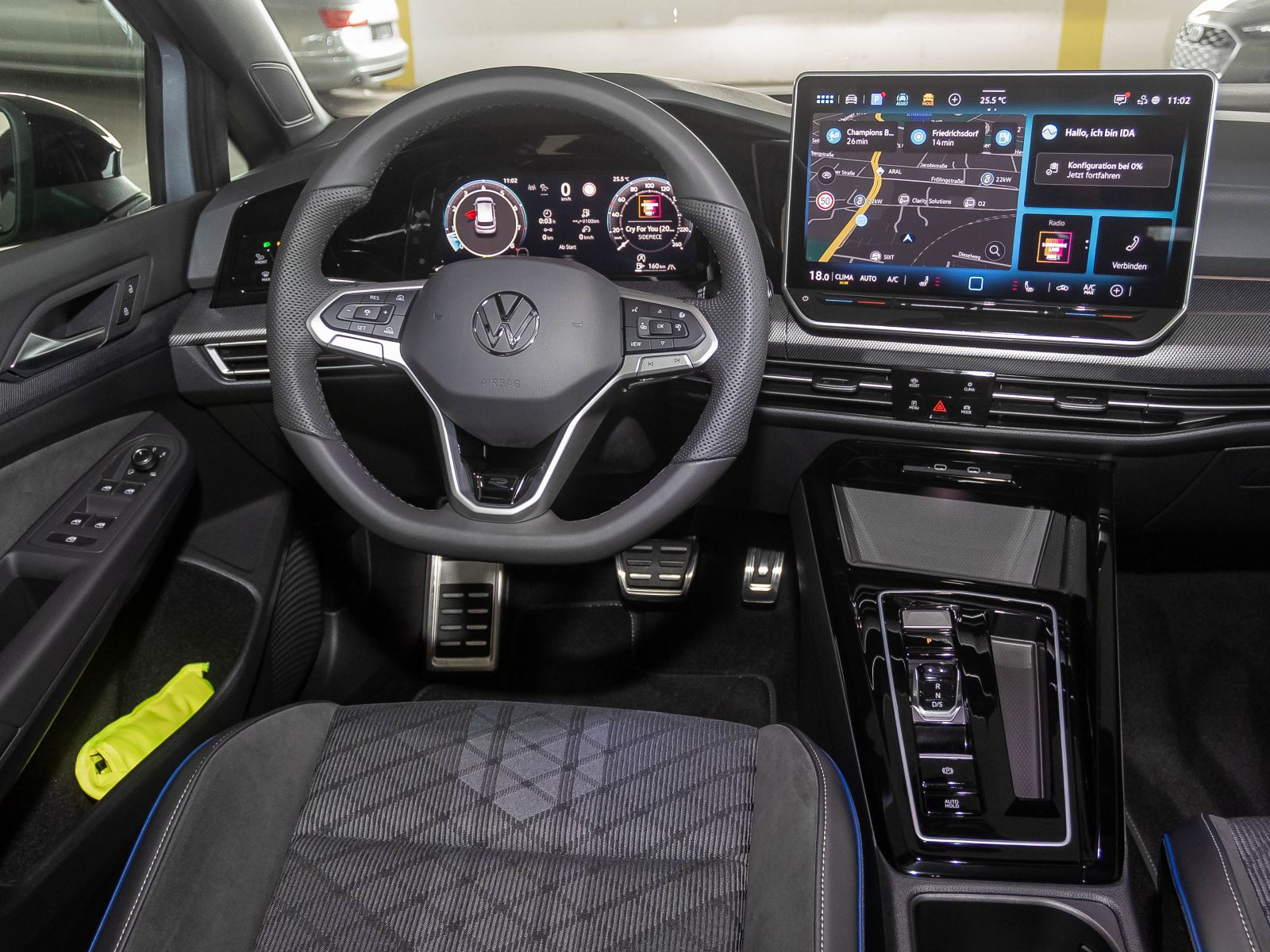 Volkswagen Golf VIII 1.5 eTSI DSG R-Line Black Style, LED-Plus, Navi, App-Connect, Rückfahrkamera
