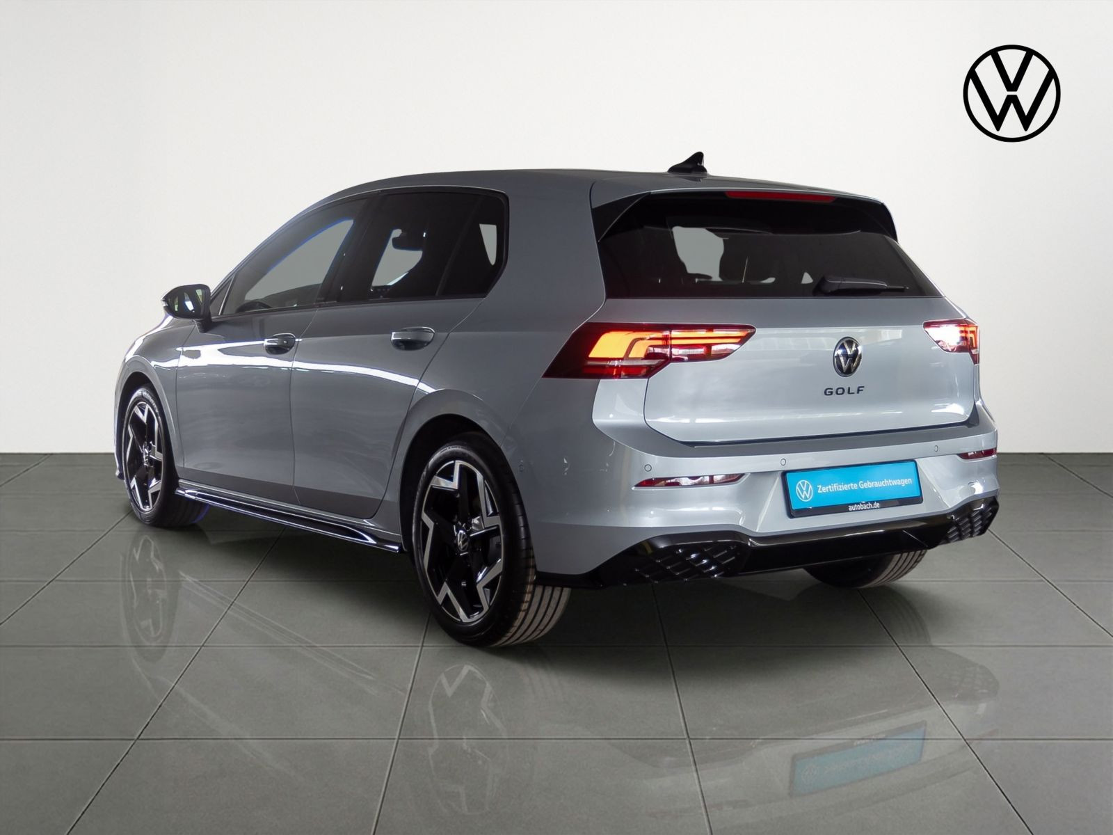 Volkswagen Golf VIII 1.5 eTSI DSG R-Line Black Style, LED-Plus, Navi, App-Connect, Rückfahrkamera