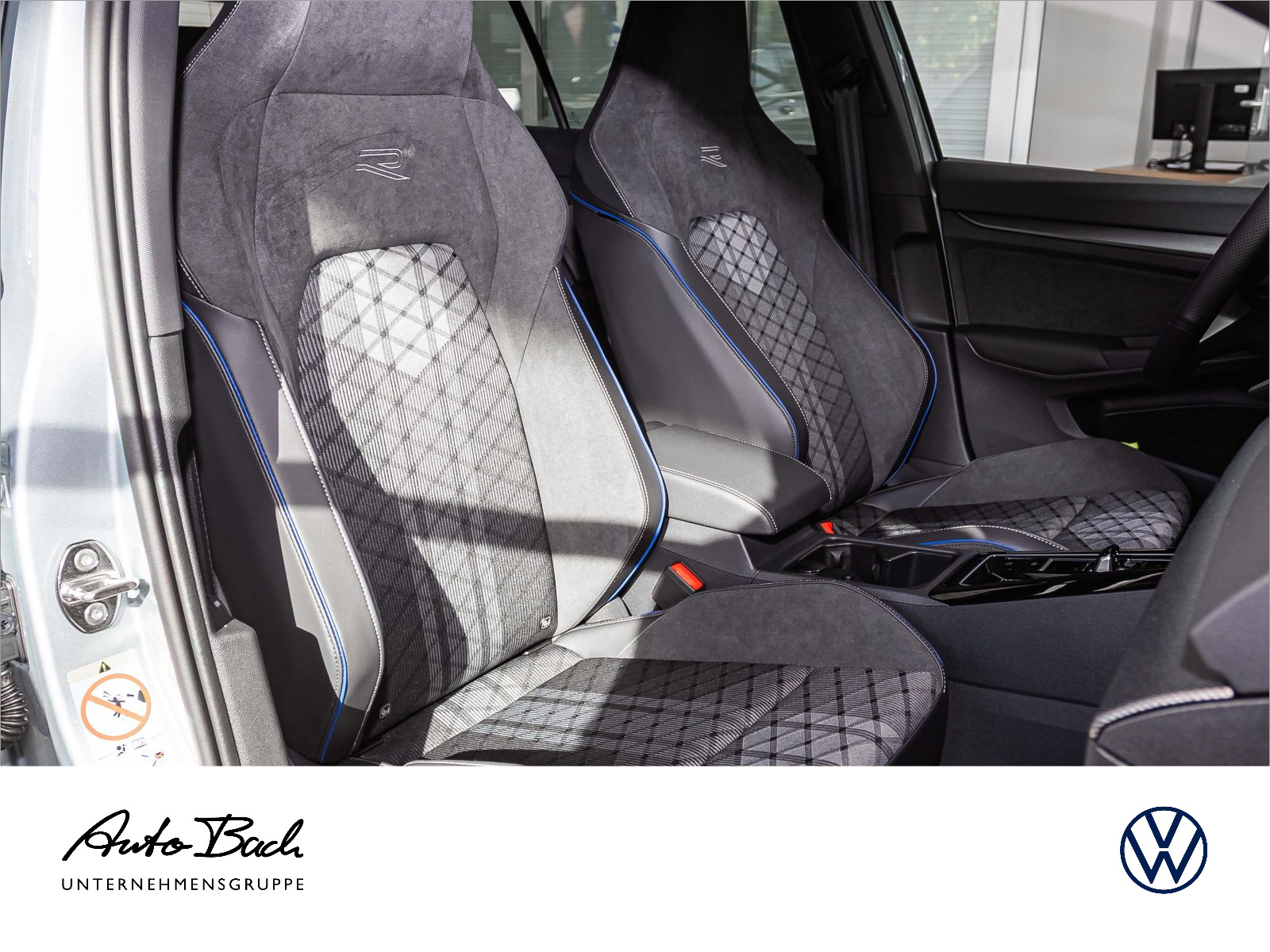 Volkswagen Golf R-Line 1,5 l eTSI OPF 110 kW (150 P S) 7-Gang-Doppelkupplungsgetriebe DSG